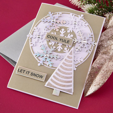 Spellbinders - Snowflake Wreath Dies by Lisa Horton